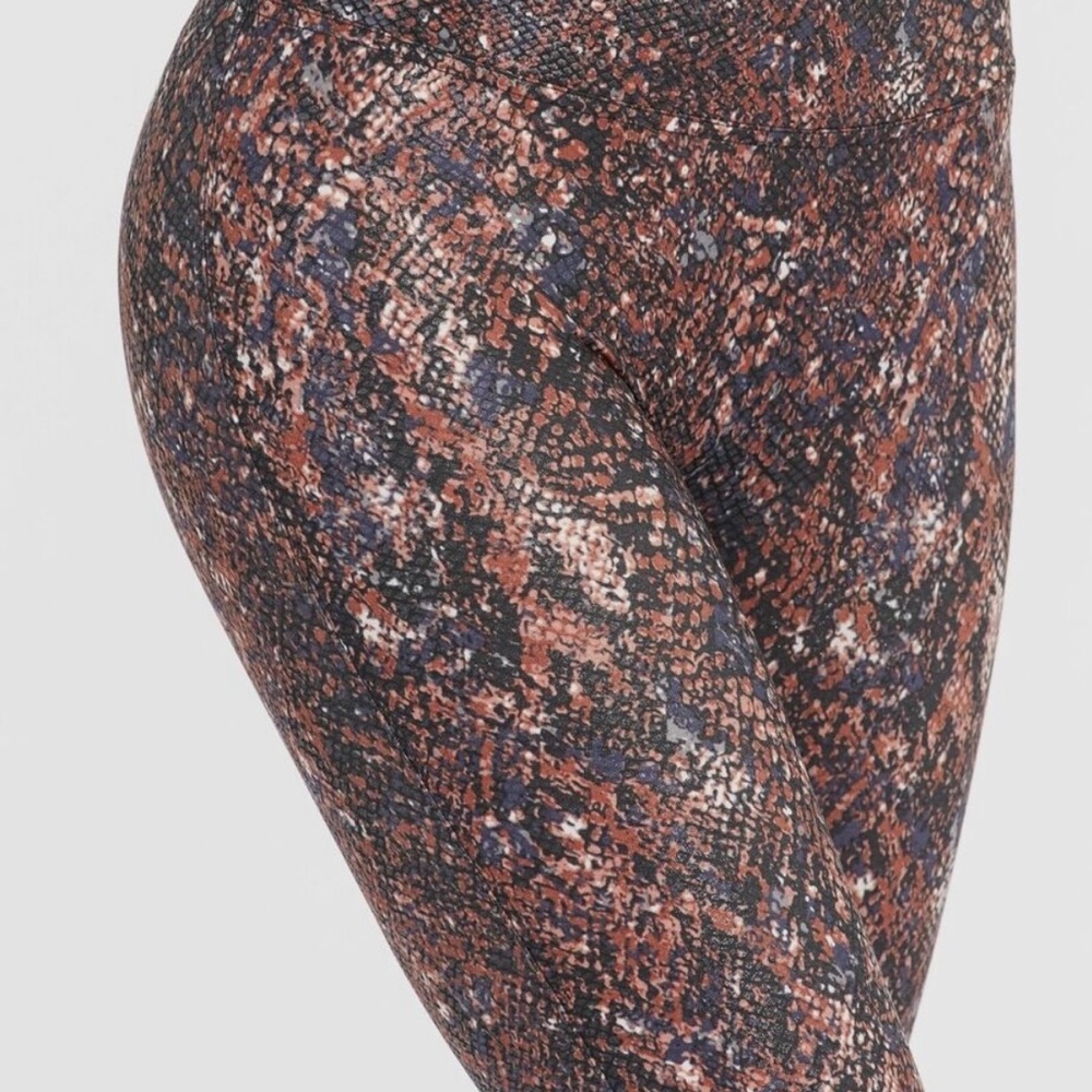 NWT Spanx Faux leather snake shine leggings